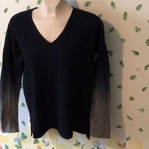 Vince long sleeved Cashmere/wool blend sweater